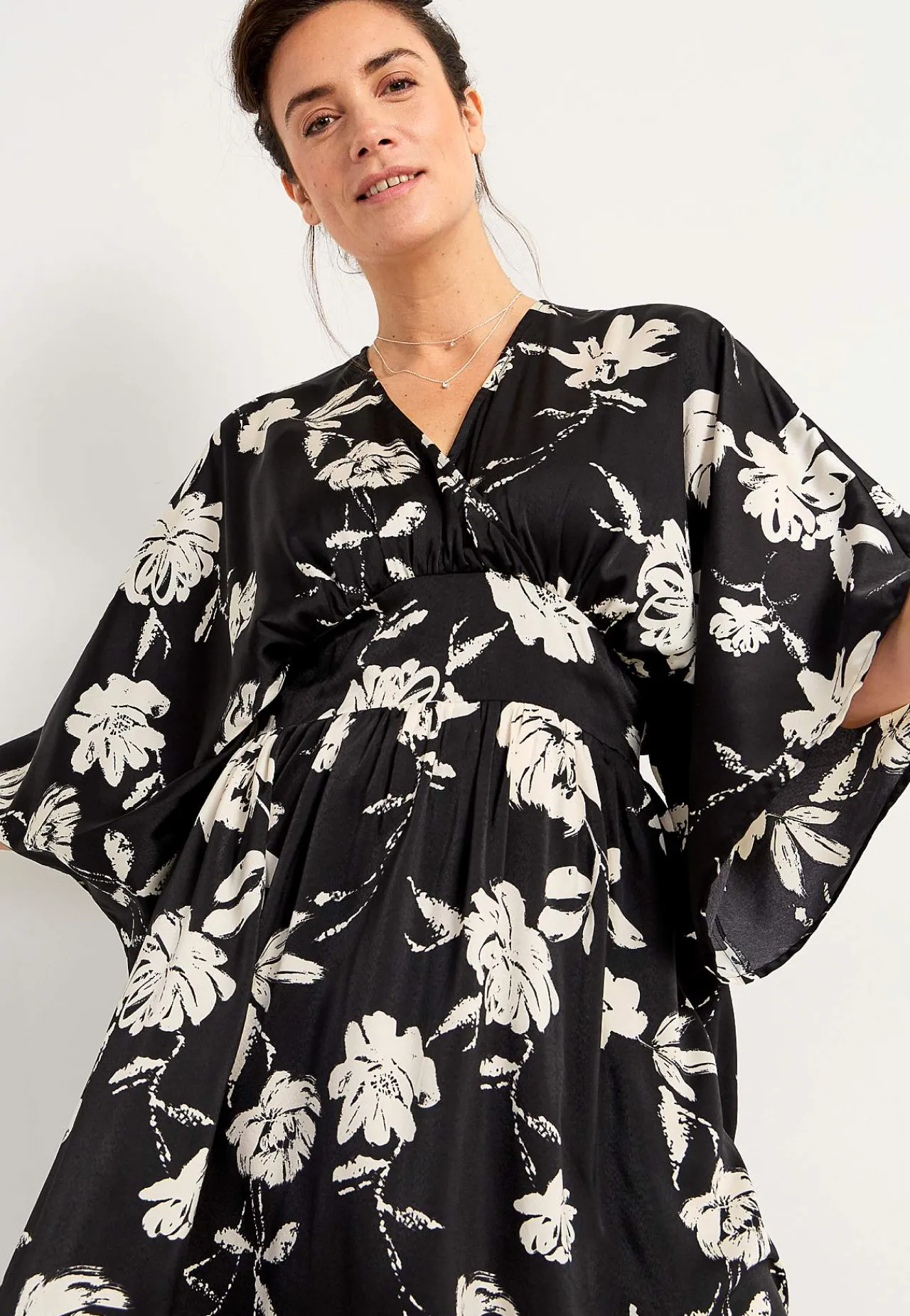 Festkjoler|Festkjoler- Blomstret maxi kjole | Cellbes