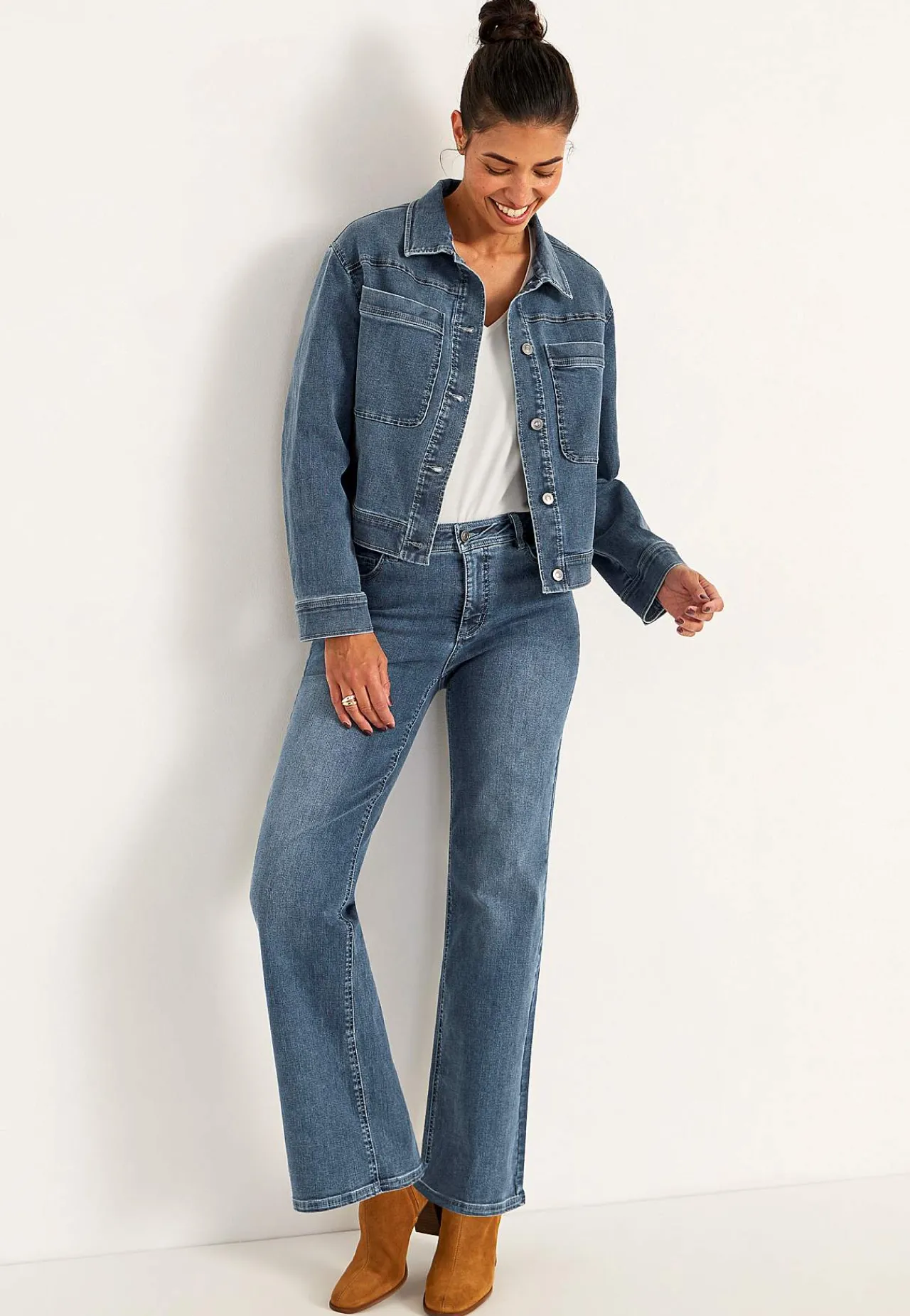Vide Bukser|Lige Bukser- Brede jeans i denim med superstræk Sara Mellemblå / Denim