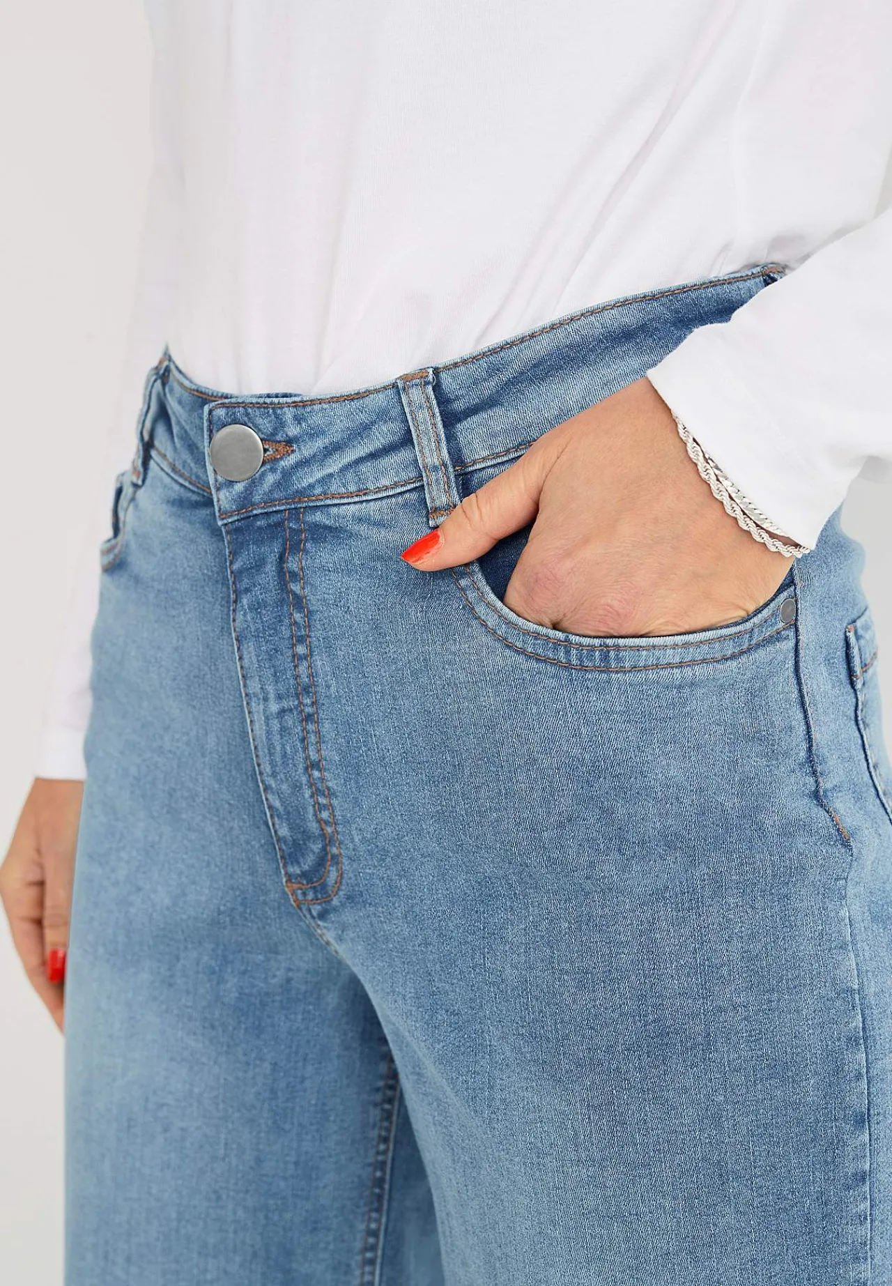 Høj Talje|Straight Fit- Brede jeans med høj talje Renata | Cellbes