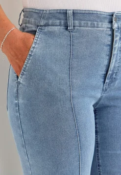 Straight Fit|Stretch Jeans-Cellbes of Sweden Brede jeans med syede pressefolder Mia Lyseblå denim