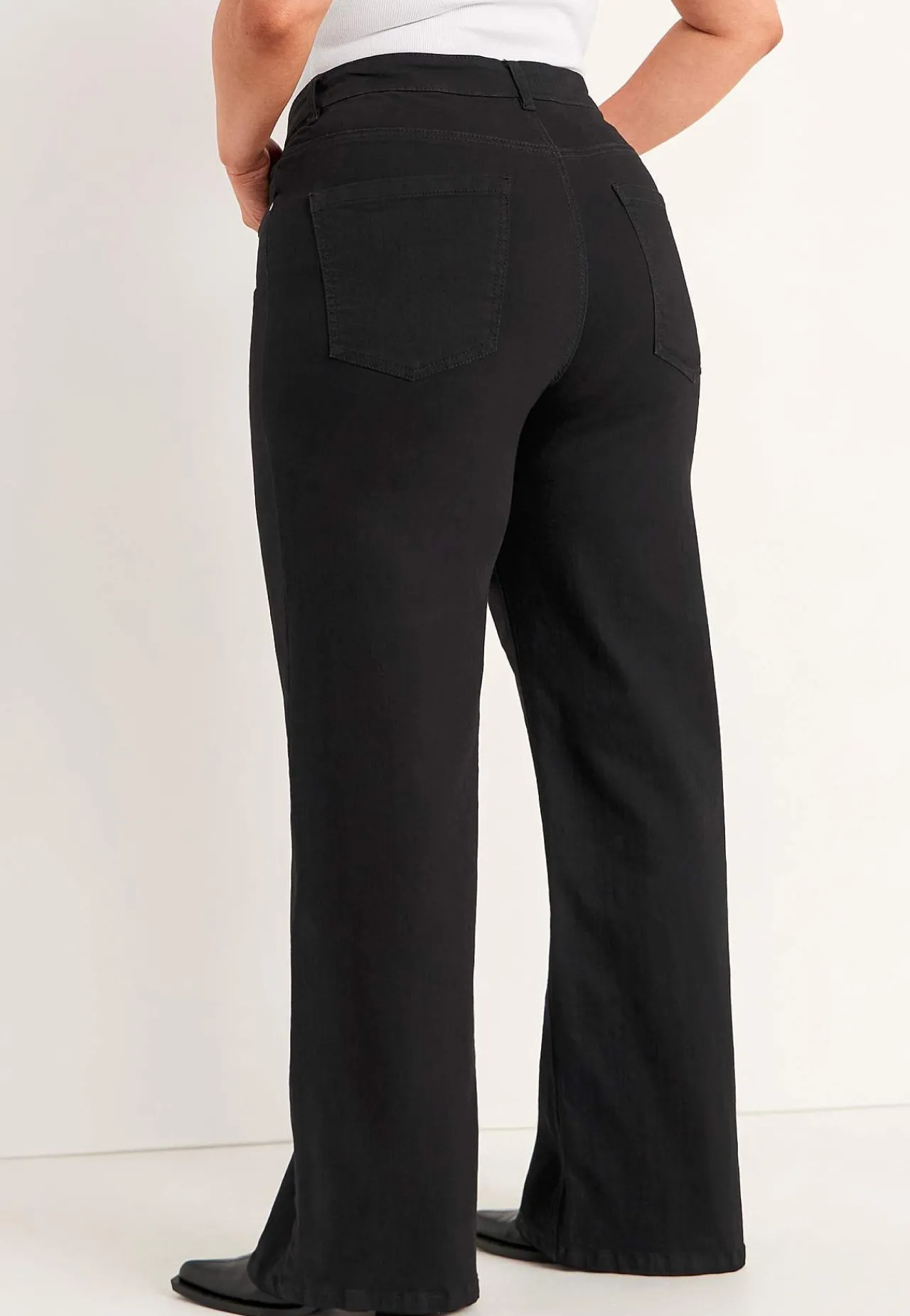 Høj Talje|Straight Fit- Brede, lange jeans med høj talje Renata | Cellbes