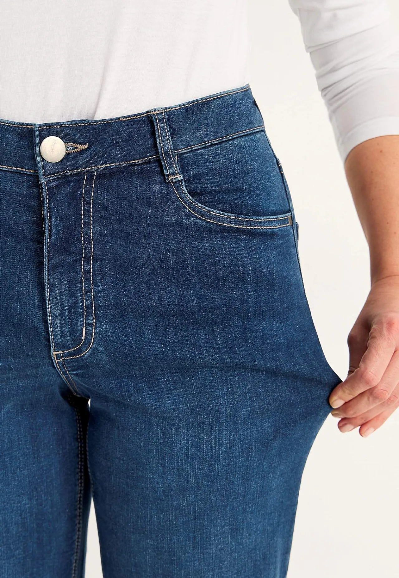 Høj Talje|Straight Fit- Brede, lange jeans med høj talje Renata | Cellbes