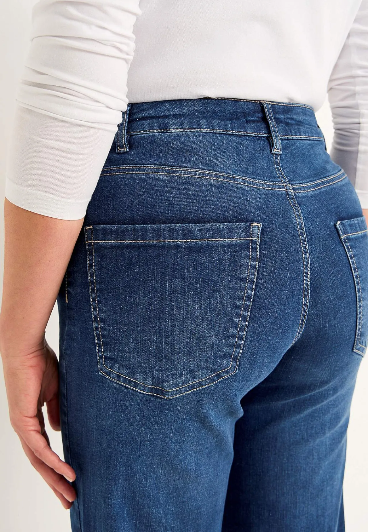 Høj Talje|Straight Fit- Brede, lange jeans med høj talje Renata | Cellbes