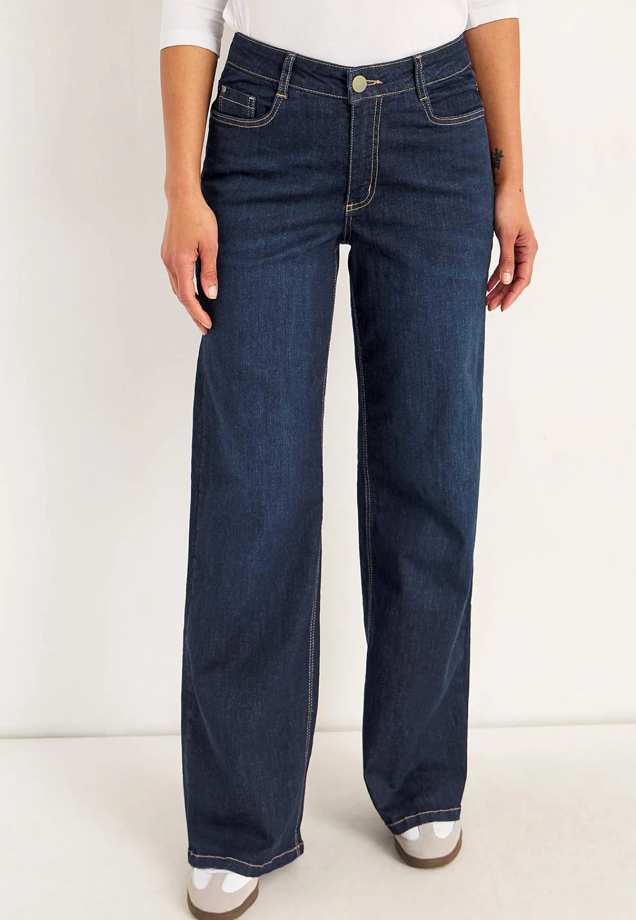 Høj Talje|Straight Fit- Brede, lange jeans med høj talje Renata | Cellbes