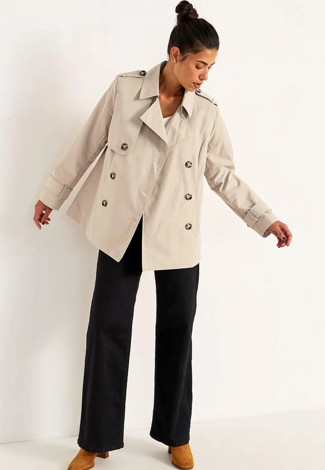 Forårsjakker|Trenchcoats-Cellbes of Sweden Dobbeltbrystet, kort trenchcoat Beige