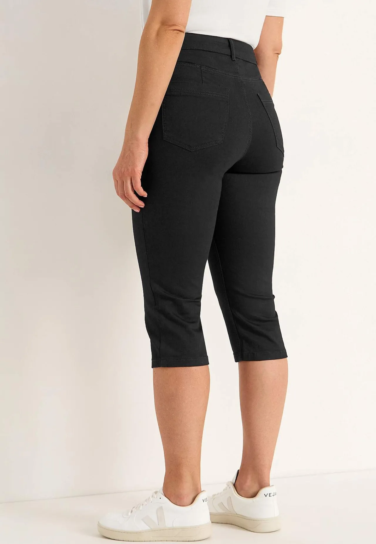 Forårsbukser|Capribukser-Cellbes of Sweden Elastiske crop jeans med syet pressefold Sort / Denim