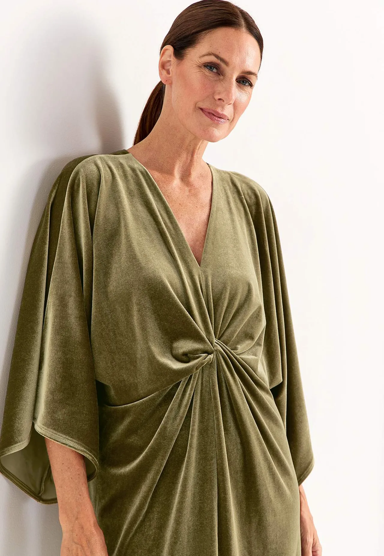 Festkjoler|Festkjoler-Johanna Toftby x Cellbes Elegant kaftankjole i velour | Cellbes