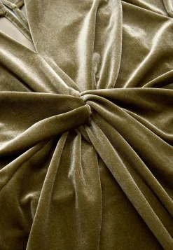 Festkjoler|Festkjoler-Johanna Toftby x Cellbes Elegant kaftankjole i velour | Cellbes