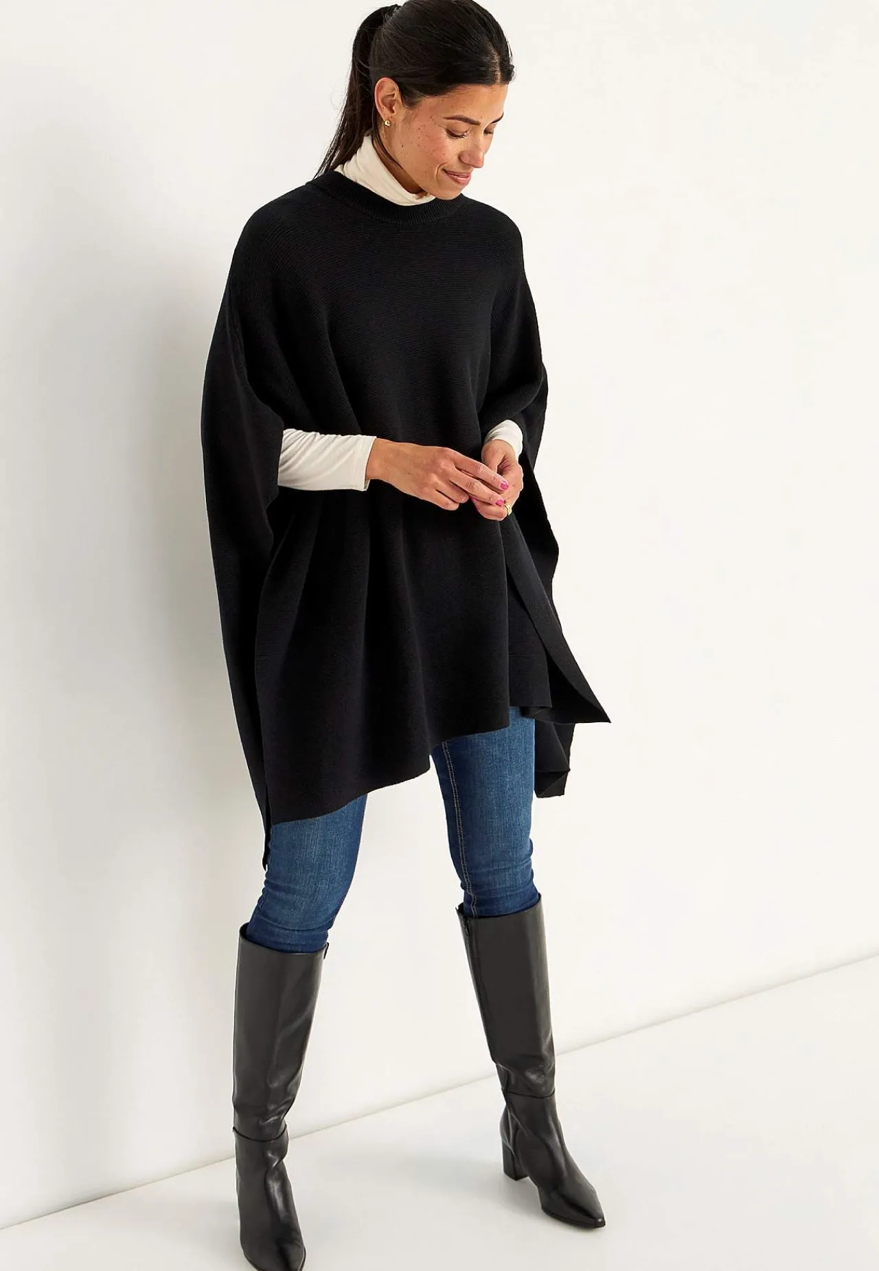 Trøjer|Striktrøjer-Cellbes of Sweden Fintstrikket poncho Sort