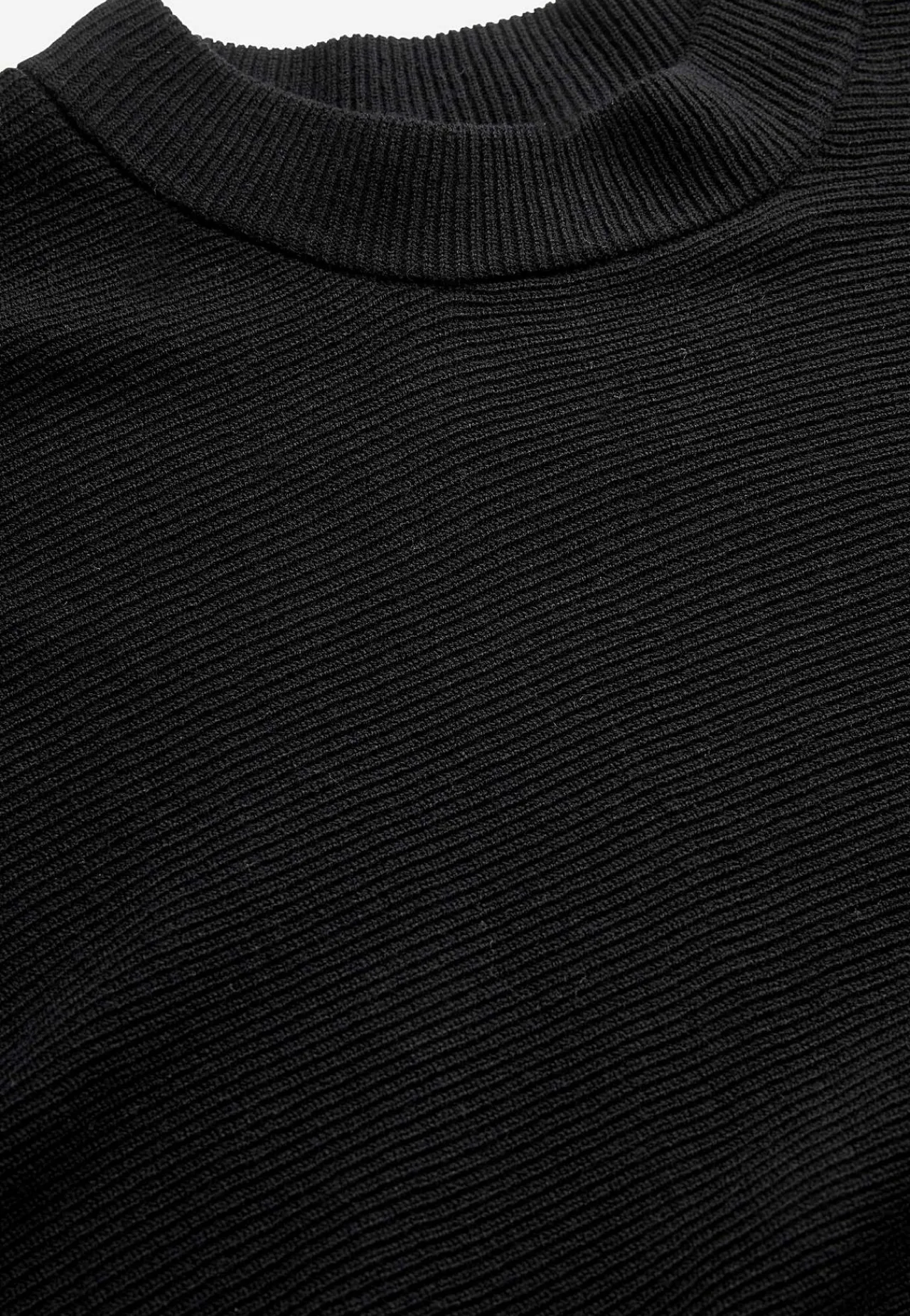 Trøjer|Striktrøjer-Cellbes of Sweden Fintstrikket poncho Sort