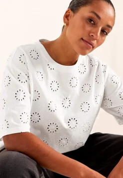 Toppe|T-Shirts-Cellbes of Sweden Jerseytop med broderet hulmønster | Cellbes