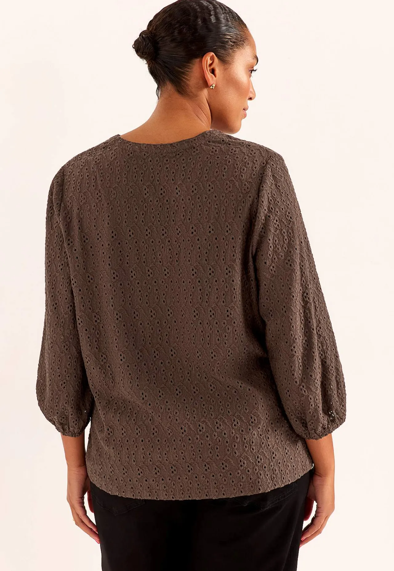 Toppe|Bluser-Cellbes of Sweden Jerseytop med broderet hulmønster Brun
