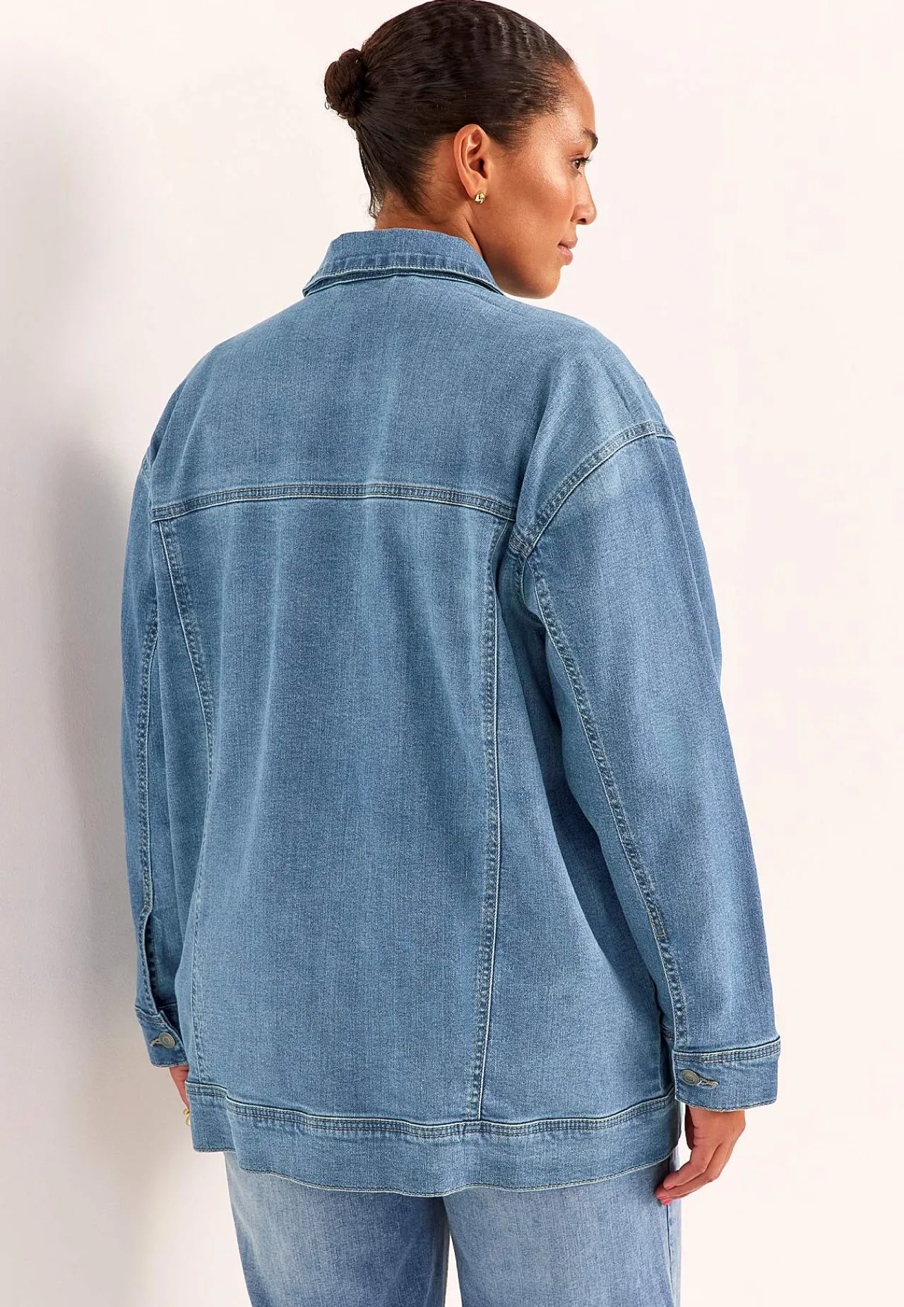 Forårsjakker|Denimjakker- Lang jeansjakke med stræk Mellemblå Denim