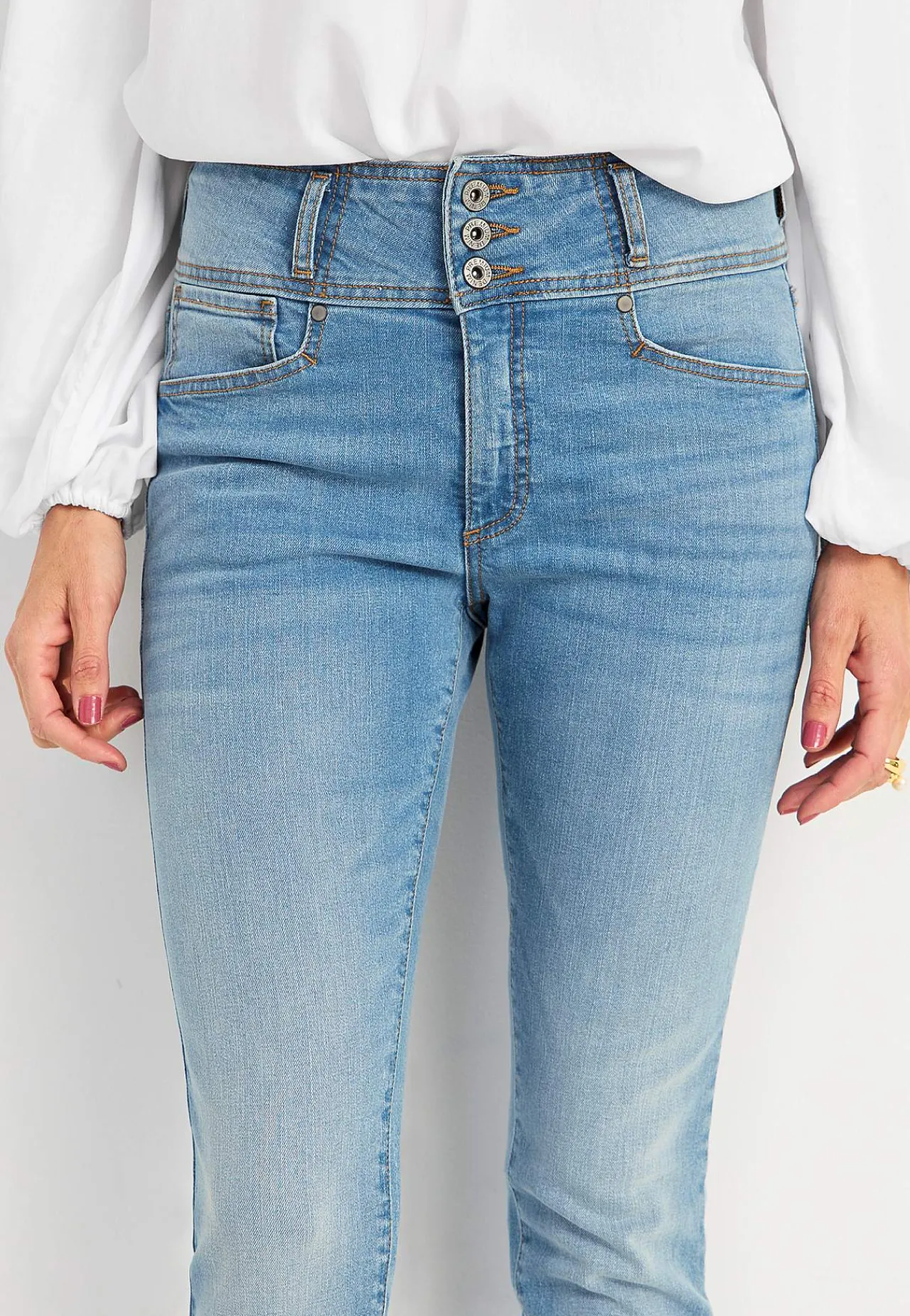 Høj Talje|Flere Længder- Lige jeans med høj talje | Cellbes
